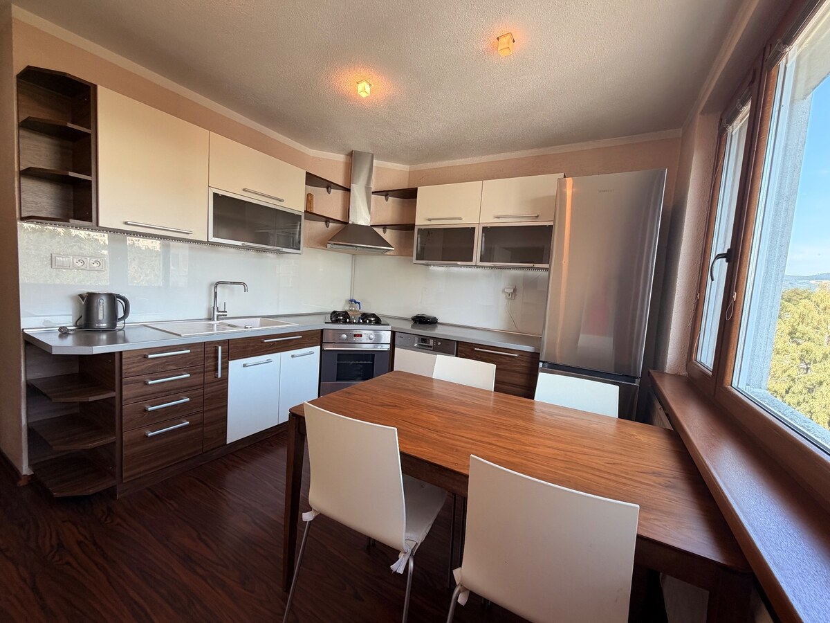 ZNÍŽENÁ CENA!!! Priestranný 3-izbový byt, 72 m² | Karpatská, Sásová — foto 7
