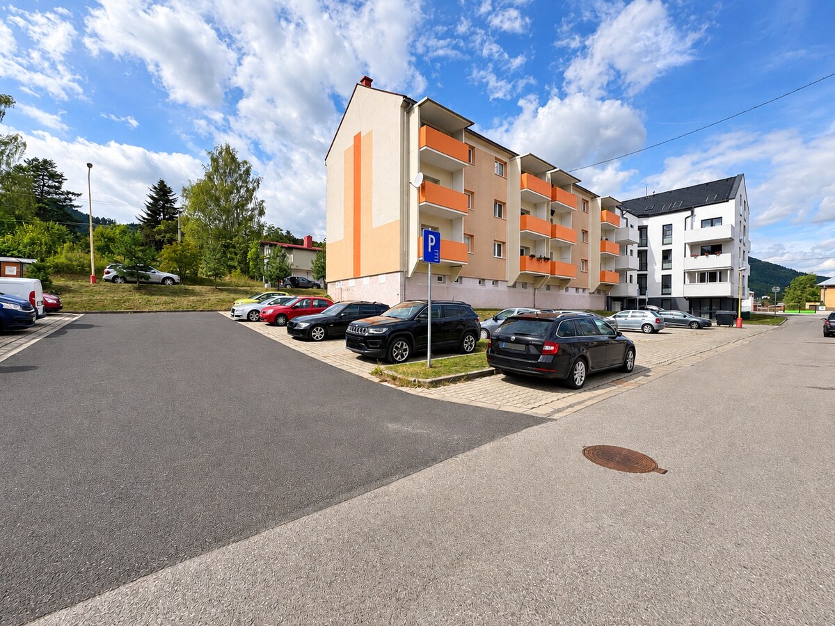 REZERVOVANÝ - 2-IZBOVÝ BYT S VEĽKOU LODŽIOU  – BANIČNÉ — foto 13