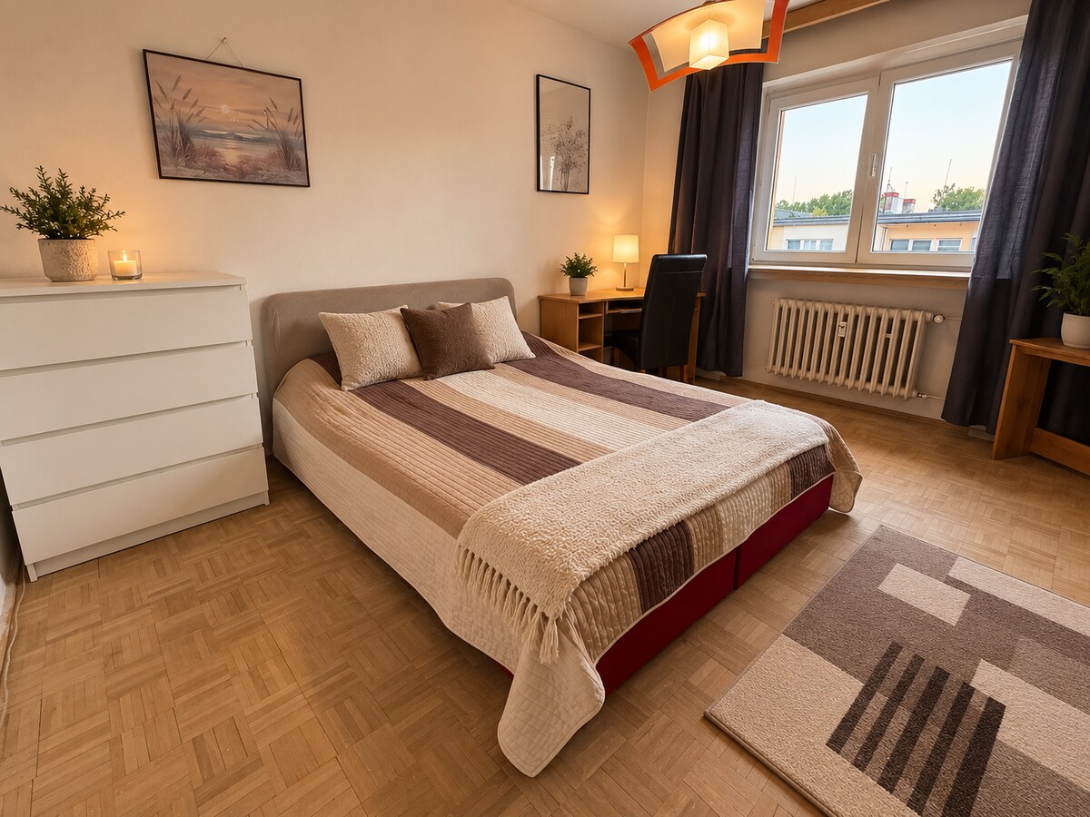 REZERVOVANÝ - 2-IZBOVÝ BYT S VEĽKOU LODŽIOU  – BANIČNÉ — foto 4