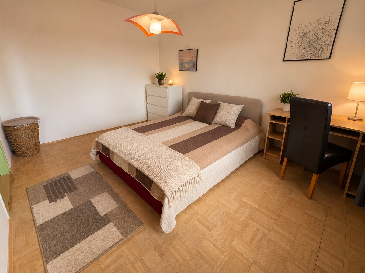 REZERVOVANÝ - 2-IZBOVÝ BYT S VEĽKOU LODŽIOU  – BANIČNÉ — foto 5