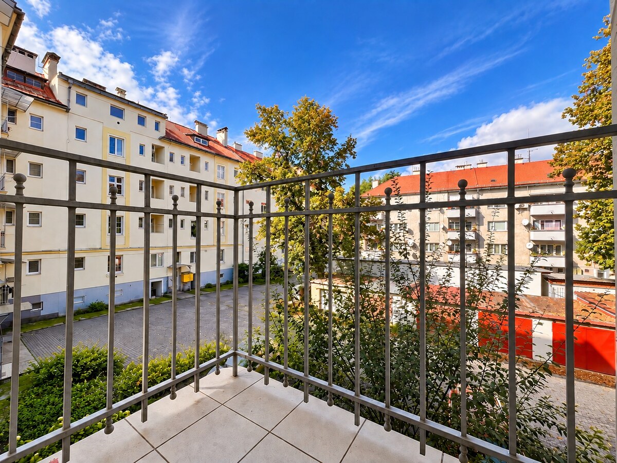 Na predaj veľký 2-izbový byt s balkónom – Banská Bystrica, ČSA — foto 6