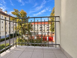 Na predaj veľký 2-izbový byt s balkónom – Banská Bystrica, ČSA — foto 5