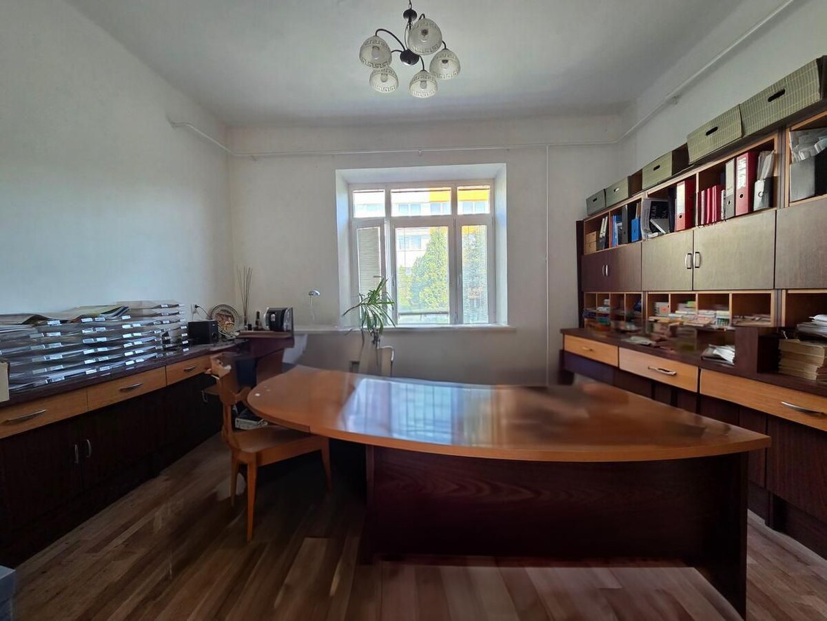 ZNÍŽENÁ CENA/Na predaj veľký 5 izbový byt Lučenec centrum, 5B004JPh — foto 11