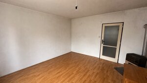 Na predaj 3-izbový byt vo Východnej – priestor pre bývanie podľa vlast — foto 3