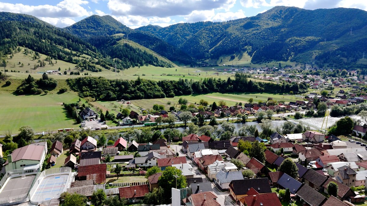 STAVEBNÝ POZEMOK ŠVOŠOV