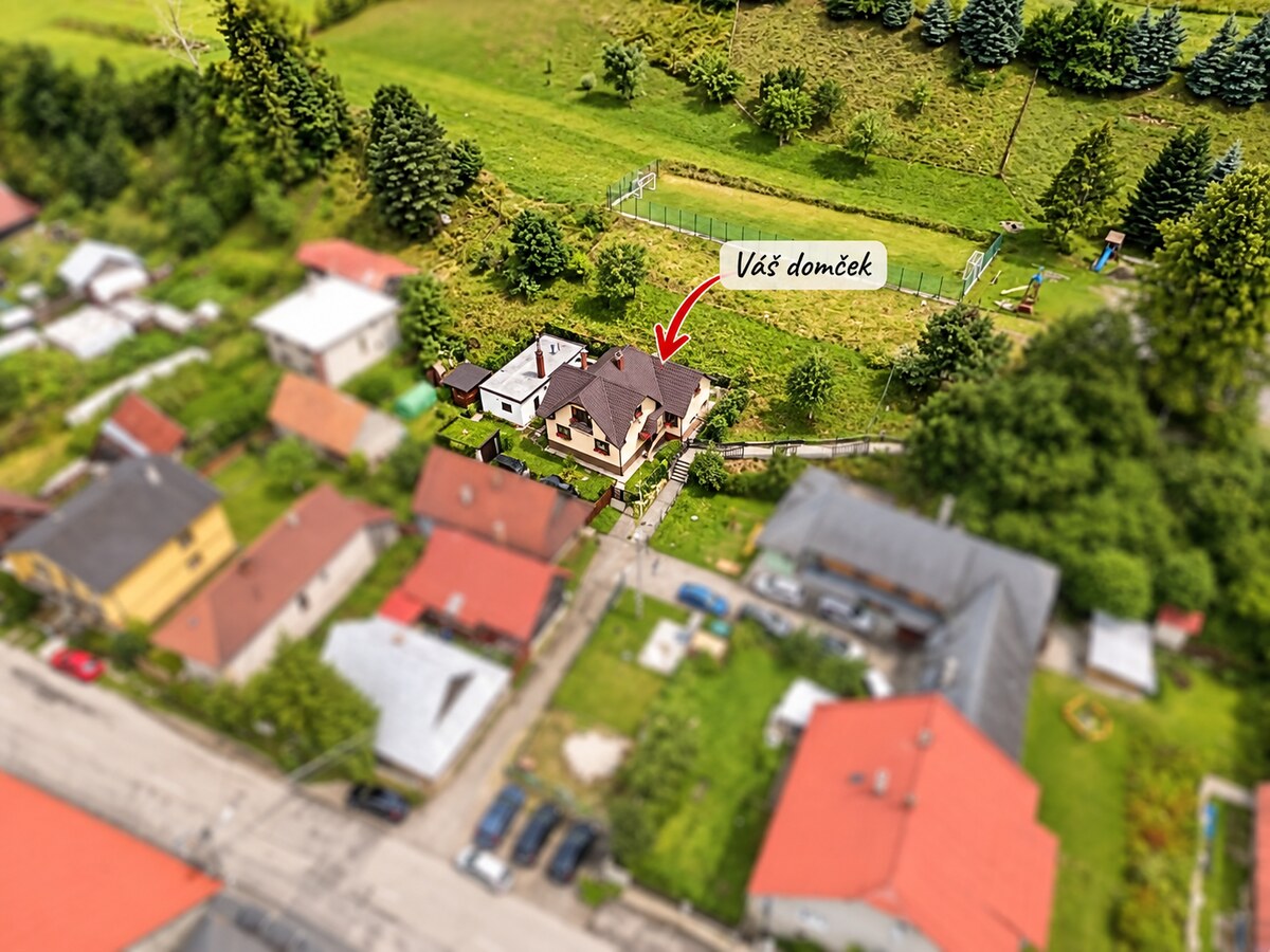 NA PREDAJ - RODINNÝ DOM S TERASOU A GARÁŽOU – LIPTOVSKÉ REVÚCE — foto 18