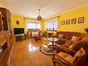 NA PREDAJ - RODINNÝ DOM S TERASOU A GARÁŽOU – LIPTOVSKÉ REVÚCE — foto 6