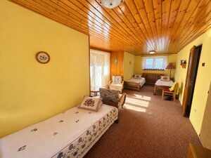 NA PREDAJ - RODINNÝ DOM S TERASOU A GARÁŽOU – LIPTOVSKÉ REVÚCE — foto 9
