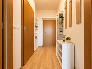 Na prenájom moderný 2-izbový byt s terasou - Belveder, Banská Bystrica — foto 2