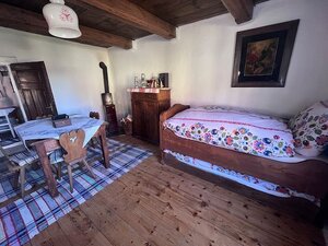 REZERVOVANÉ - Útulná drevenička v tichej časti obce Komjatná — foto 2