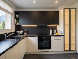 KOMPLETNE ZREKONŠTRUOVANÝ 3-IZBOVÝ BYT S LODŽIOU A KRÁSNYM VÝHĽADOM — foto 7
