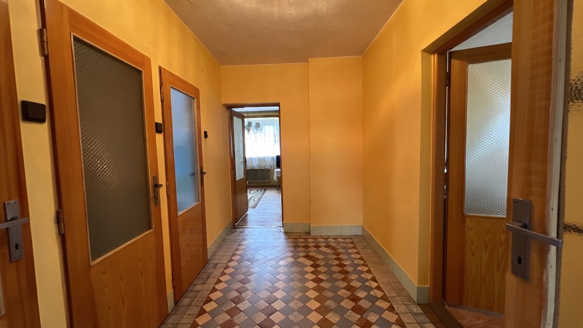 Rodinný dom s veľkým pozemkom 1 121 m² – Čadca, U Ševca — foto 10