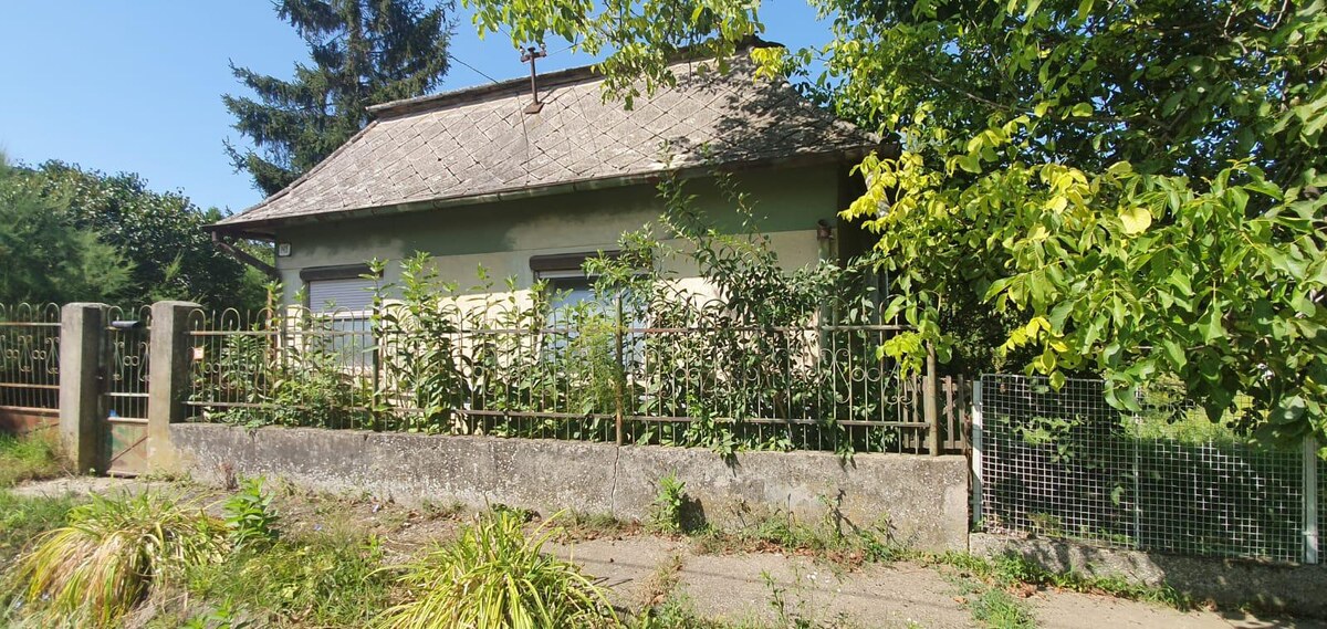 Na predaj vidiecky rodinný dom s pozemkom 1 090 m² - Ľubá/Nové Zámky D — foto 2