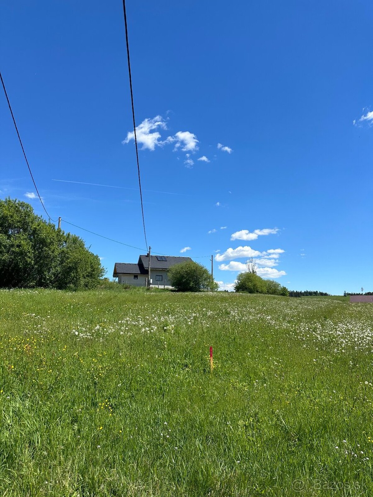 Na predaj slnečný stavebný pozemok v obci Rabčice! — foto 3