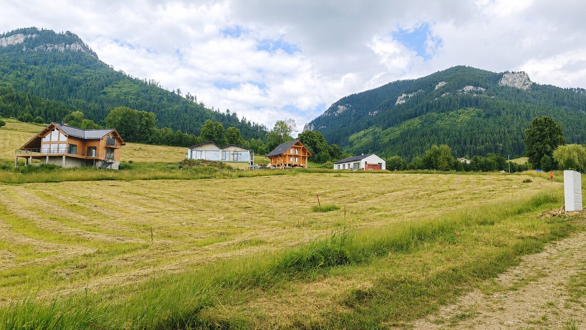 Stavebný pozemok 858 m² s elektrinou v srdci Liptova – Liptovská Anna — foto 4