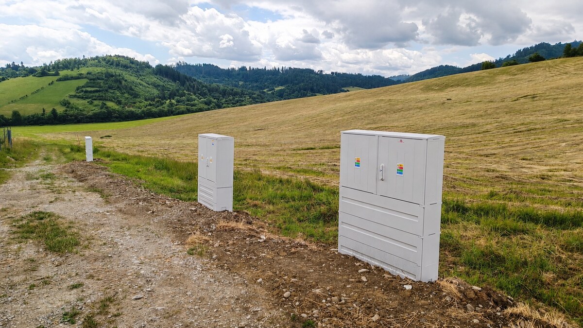 Stavebný pozemok 858 m² s elektrinou v srdci Liptova – Liptovská Anna — foto 8