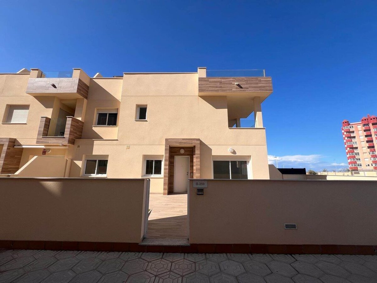 Na Predaj- Moderné prímorské domy v Španielsku – La Manga — foto 2