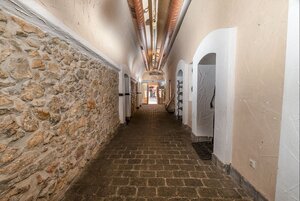 Reprezentatívny meštiansky dom s parkovaním v centre Banskej Bystrice — foto 15
