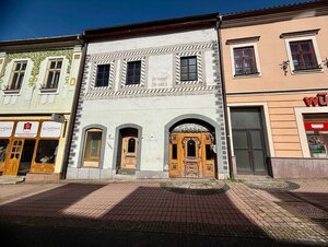 Reprezentatívny meštiansky dom s parkovaním v centre Banskej Bystrice — foto 20
