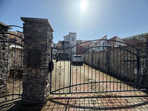 Meštiansky dom v centre Banskej Bystrice a parkovaním pre 24 áut D135Z — foto 19