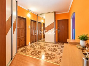 NA PREDAJ : EXKLUZÍVNE 4-izbový byt na sídlisku KVP v Košiciach — foto 4
