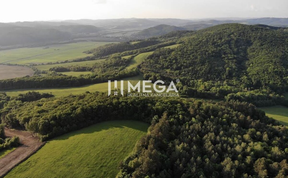 NA PREDAJ TRI INVESTIČNÉ POZEMKY CENA 18€/m² - LACKOVCE — foto 2