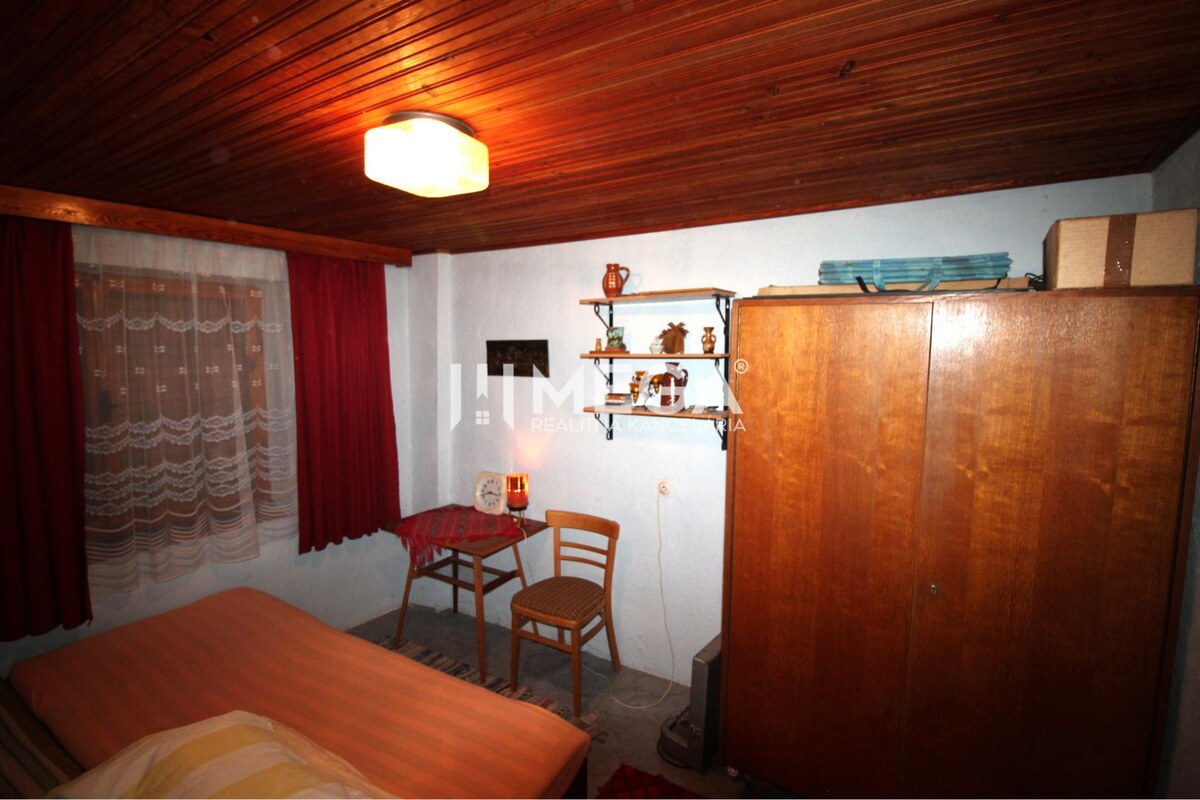 NA PREDAJ ATRAKTÍVNA MUROVANÁ CHATA NA DOMAŠI - časť MONIKA — foto 17