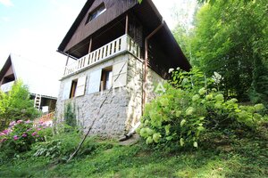 NA PREDAJ ATRAKTÍVNA MUROVANÁ CHATA NA DOMAŠI - časť MONIKA — foto 4
