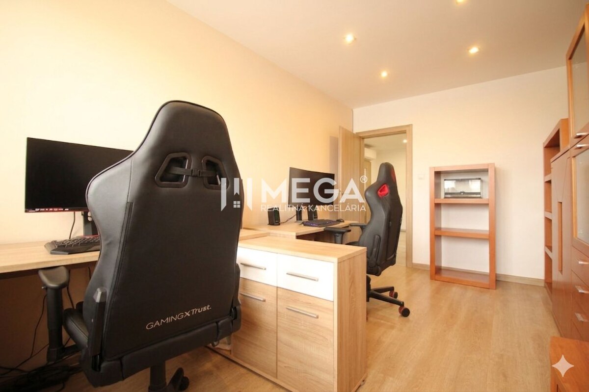 ZNÍŽENÁ CENA EXKLUZÍVNE NA PREDAJ: 3-IZBOVÝ BYT 94 m² | PARKOVACIE MIE — foto 10