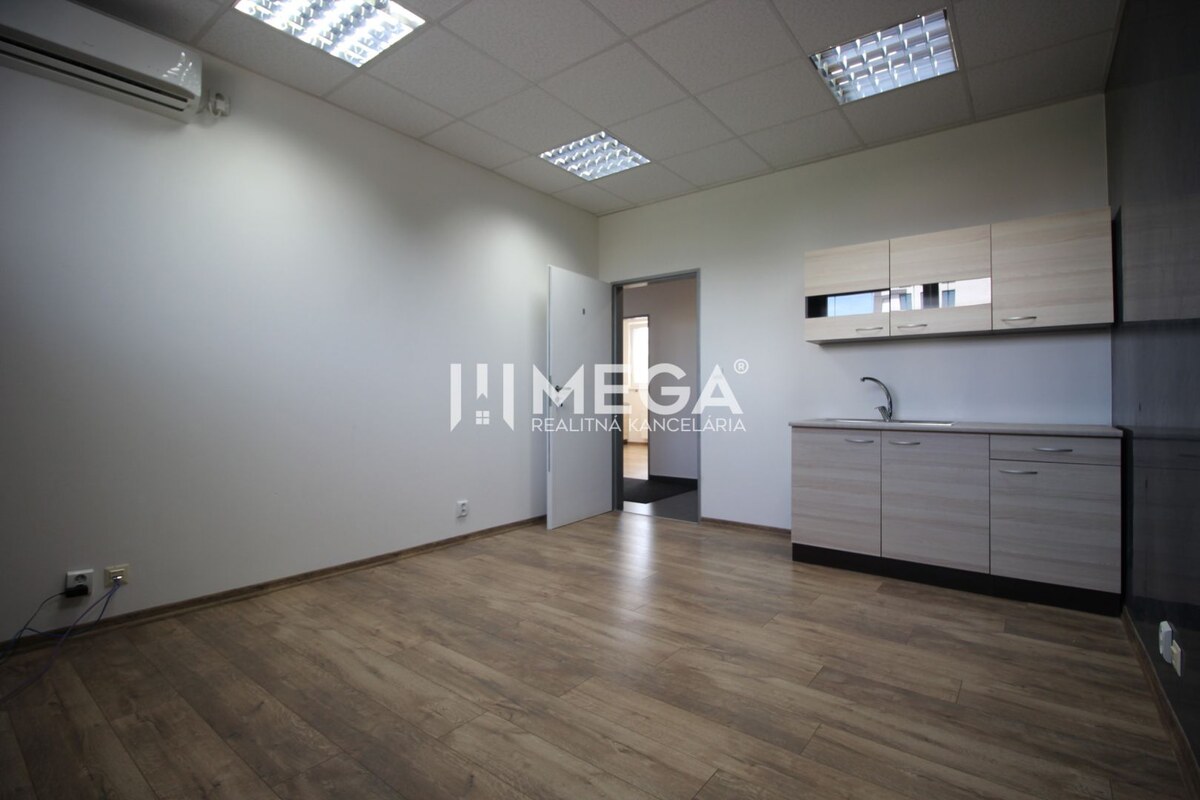NA PRENÁJOM: 2x Moderná, klimatizovaná kancelária s parkovaním a optic — foto 5