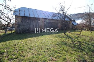 NA PREDAJ VÝRAZNÁ ZĽAVA: Rozostavaná stavba s kráľovským pozemkom a bo — foto 14