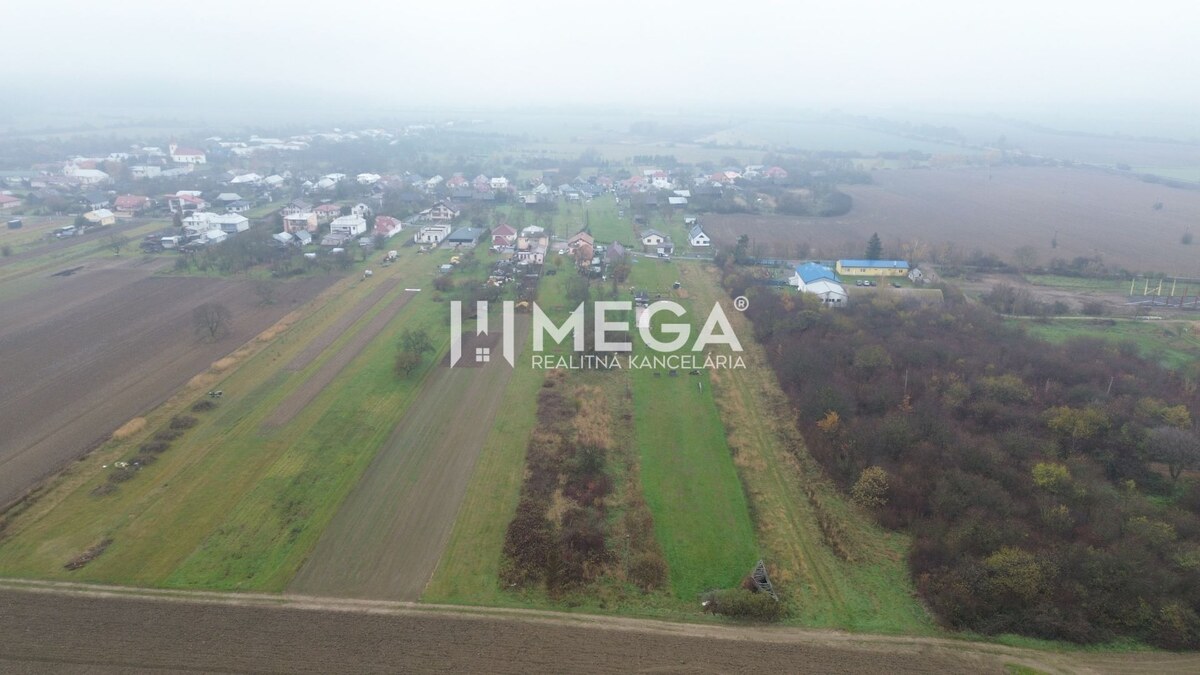 Exkluzívne na predaj Investičný pozemok v obci Pusté Čemerné — foto 3