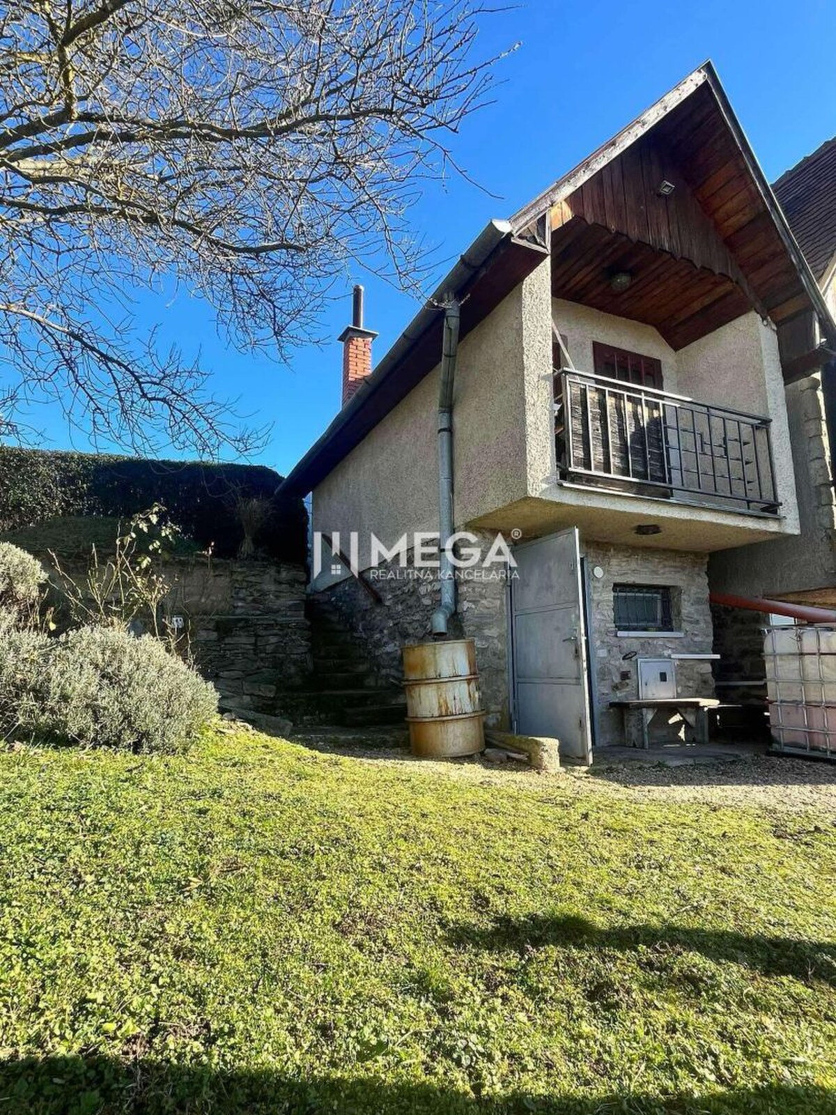 Na predaj chata s vinicou a 2 pivnicami, obec Viničky-Zajačí skok, okr — foto 5