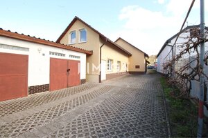 NA PREDAJ: Výnimočná nehnuteľnosť vo Vranove nad Topľou — foto 4