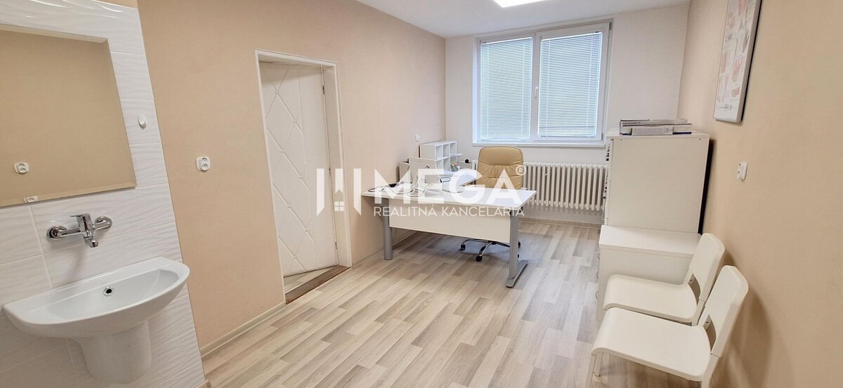 NA PREDAJ: Kompletne vybavené ZDRAVOTNÉ STREDISKO v Snine — foto 5