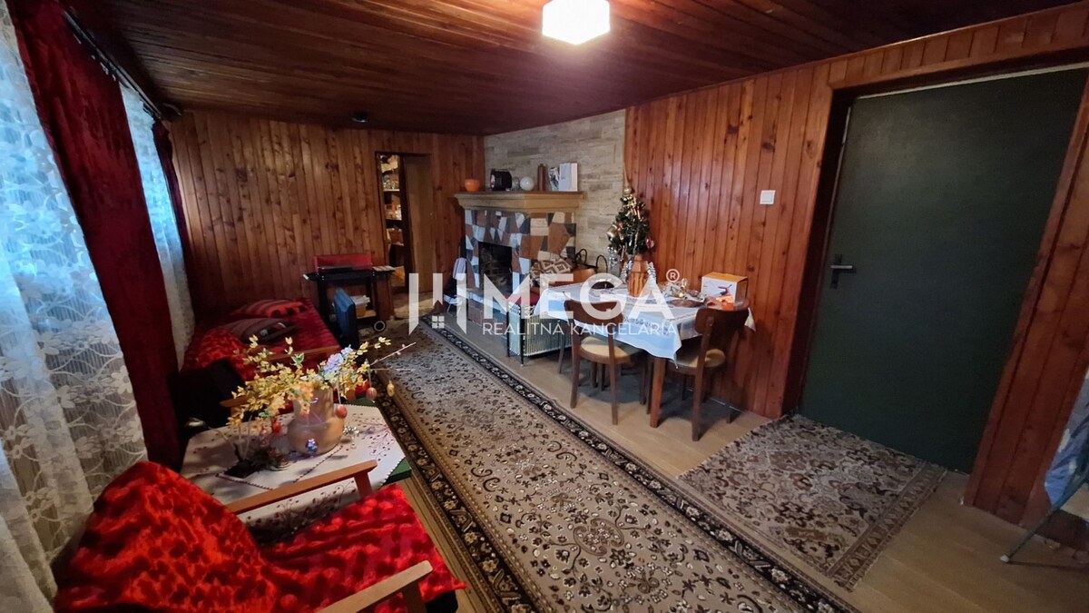 EXKLUZÍVNE NA PREDAJ:  3.podlažný dom v meste Snina — foto 11