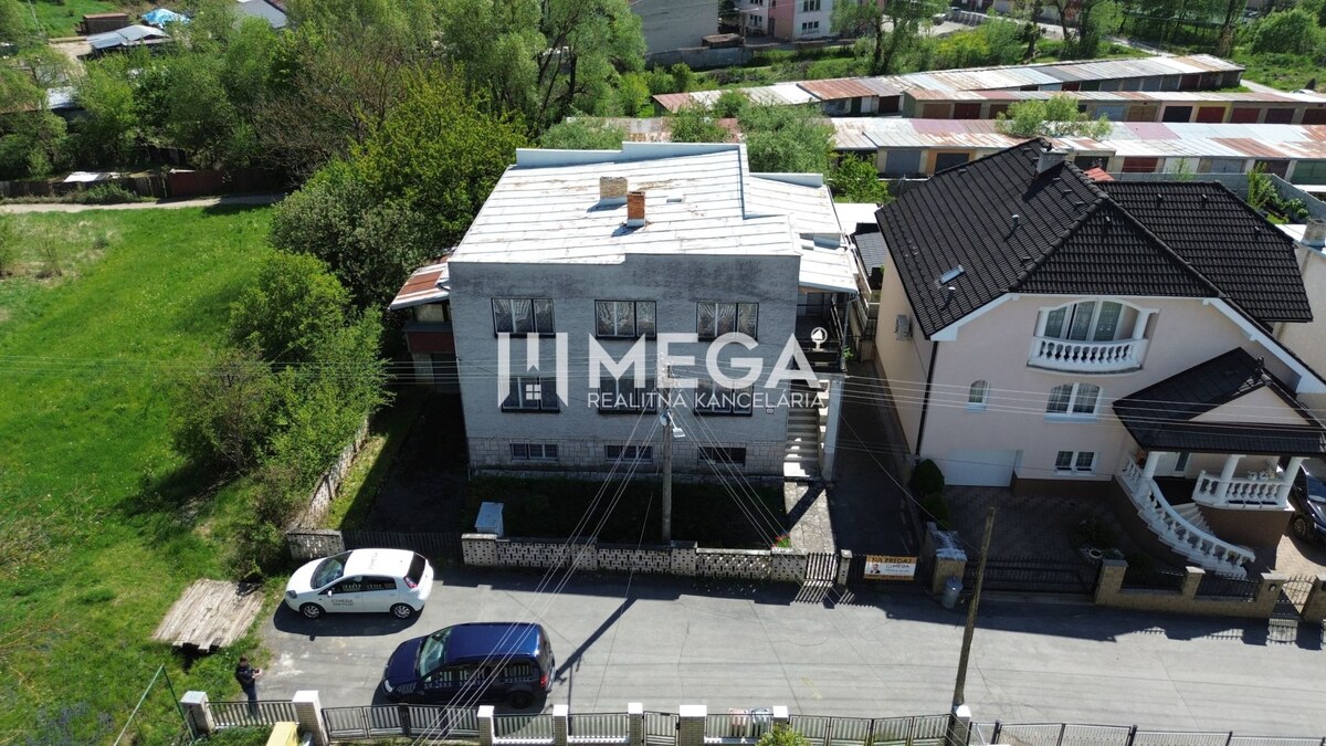 EXKLUZÍVNE NA PREDAJ:  3.podlažný dom v meste Snina — foto 18