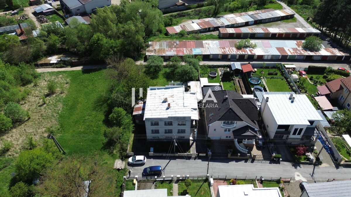 EXKLUZÍVNE NA PREDAJ:  3.podlažný dom v meste Snina — foto 20