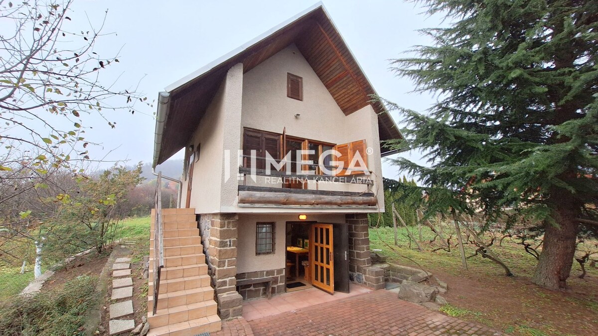 EXKLUZÍVNE NA PREDAJ Chata bez nutnosti investícií - VINNÉ — foto 2