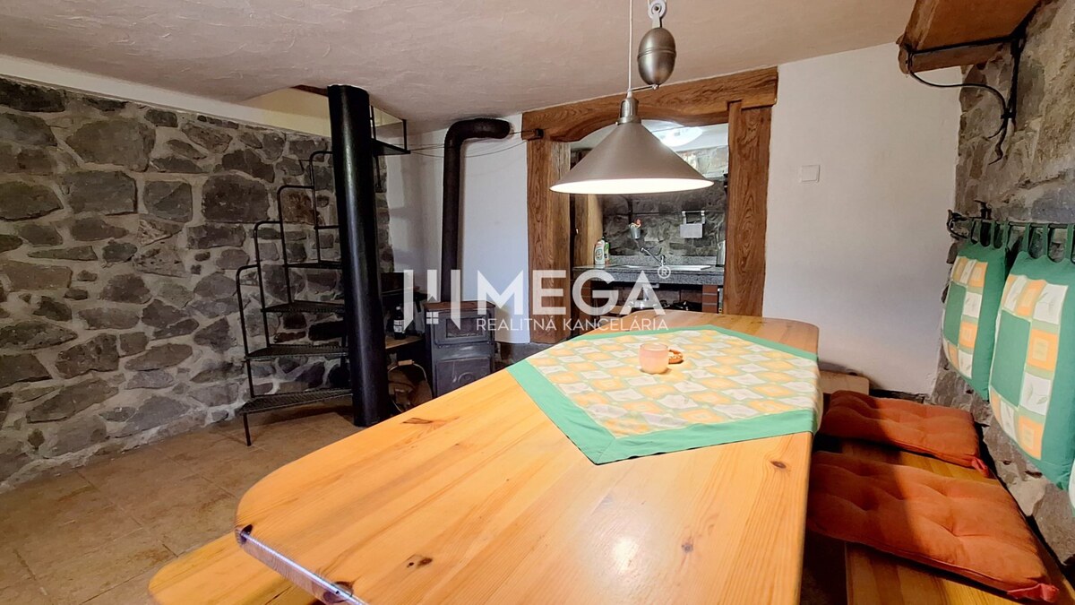 EXKLUZÍVNE NA PREDAJ Chata bez nutnosti investícií - VINNÉ — foto 7