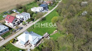 NA PREDAJ - stavebný POZEMOK v TICHEJ ULIČKE v obci STARÉ — foto 8