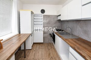 REZERVOVANÉ - Na predaj priestranný 3-izb byt v Snine — foto 3