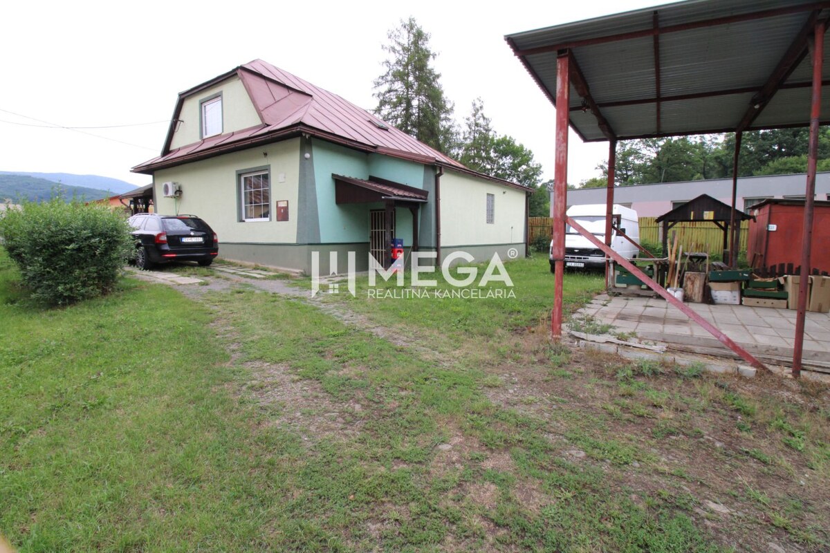 Investičná príležitosť v Poloninách – funkčná predajňa s možnosťou býv — foto 2