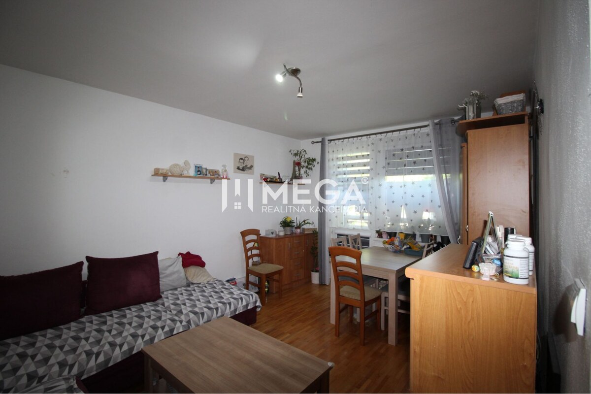 Na predaj - zrekonštruovaný 2-izbový byt Snina — foto 2