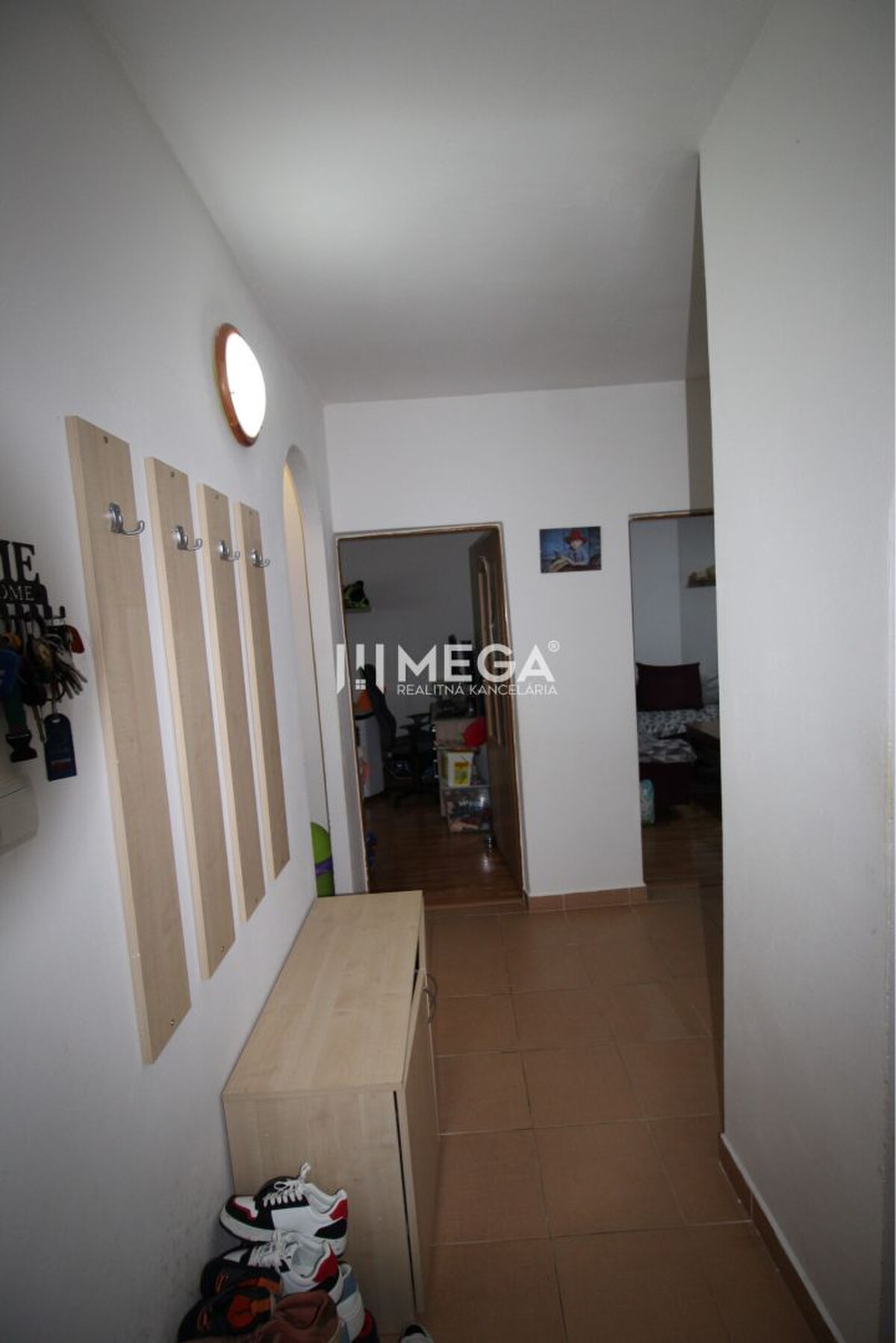 Na predaj - zrekonštruovaný 2-izbový byt Snina — foto 7