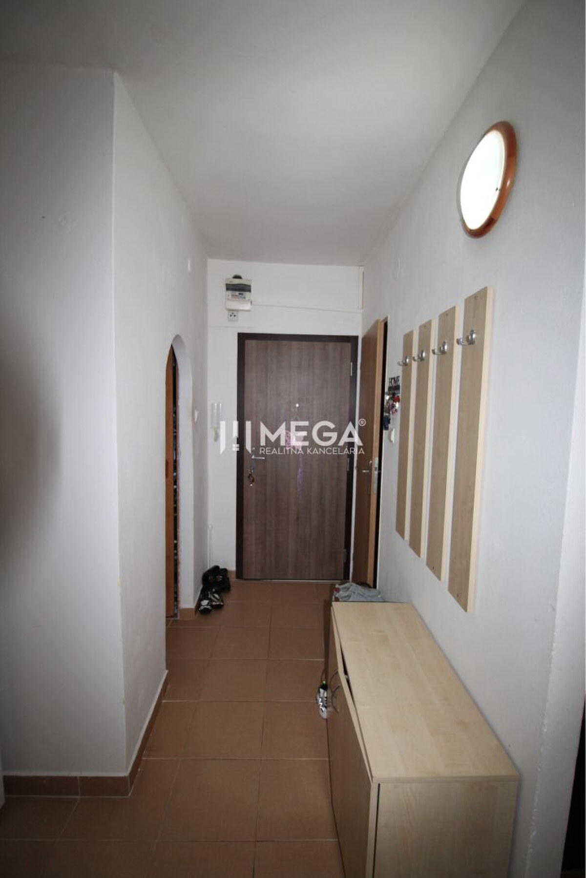 Na predaj - zrekonštruovaný 2-izbový byt Snina — foto 8