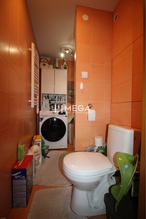 Na predaj - zrekonštruovaný 2-izbový byt Snina — foto 10