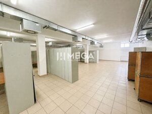 NA PREDAJ MODERNÝ VÝROBNO-SKLADOVACÍ AREÁL V SNINE — foto 16