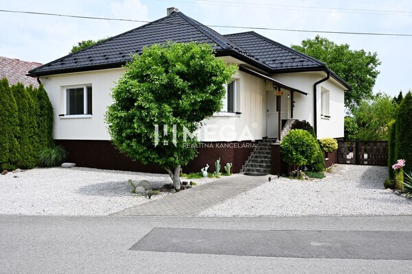 NOVÁ CENA za PREDAJ RODINNÉHO DOMU SO ZÁHRADOU v UDAVSKOM