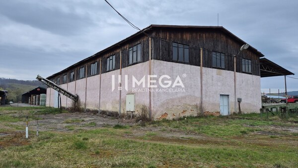PRENÁJOM veľkej HALY v obci UDAVSKÉ